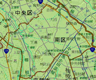 ���͌��s���̒n�`